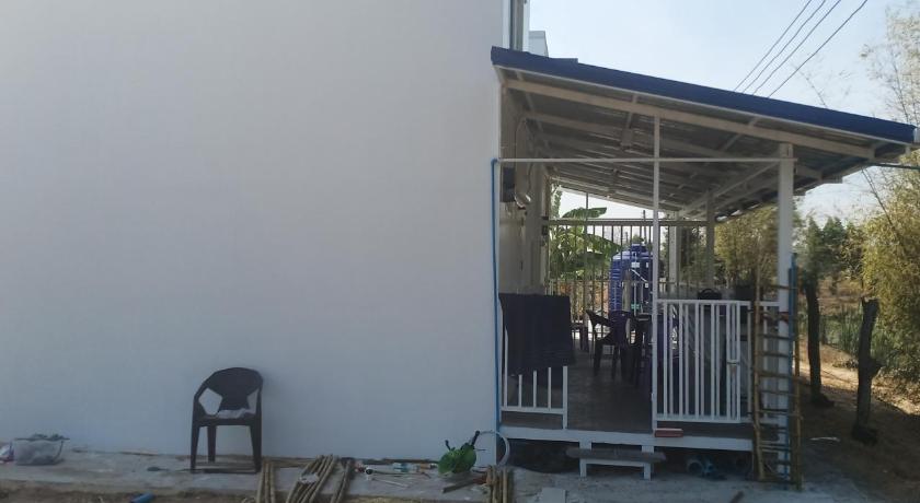 プラタイ VicaWorld 2つ星 ホテル プール