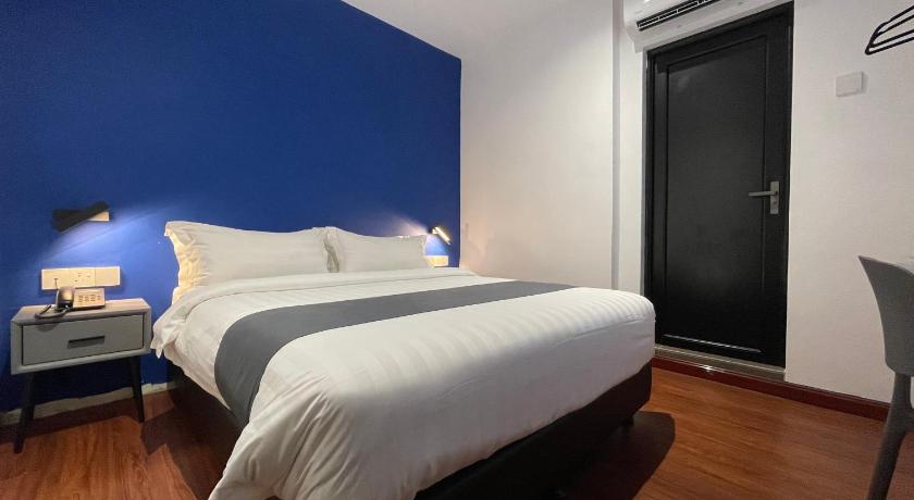Image of Standard Queen Room 0