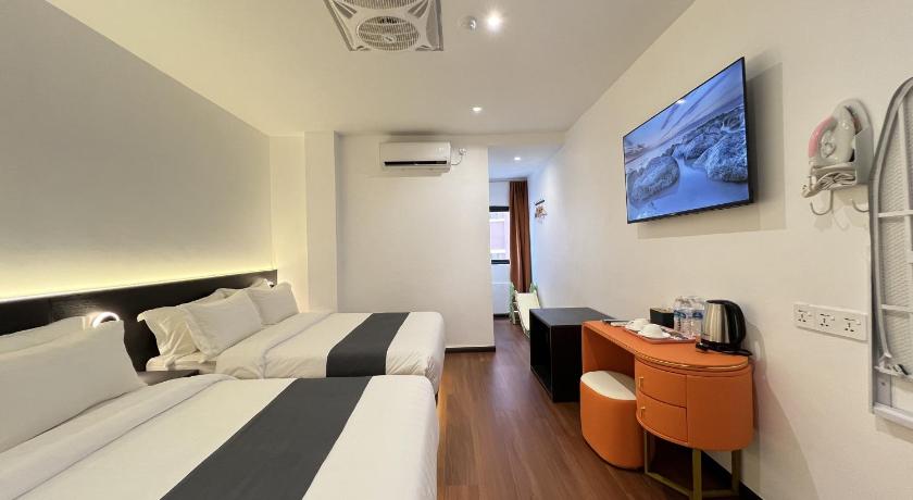Image of Deluxe Family Room 4