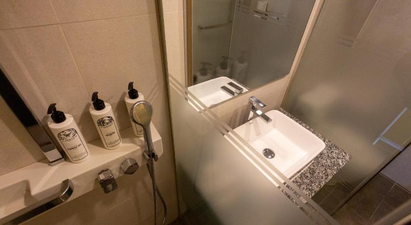 Image of Deluxe Twin Room 14