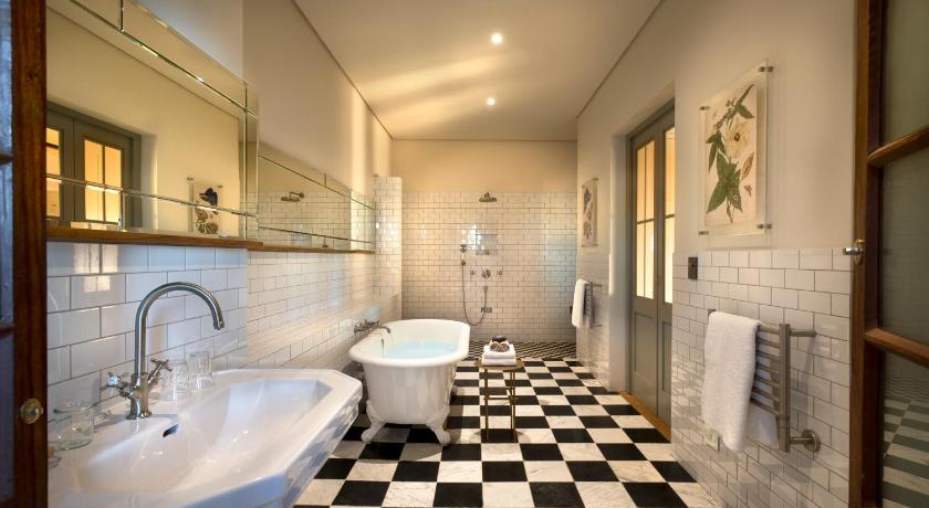 Image of Farmhouse Suite 2