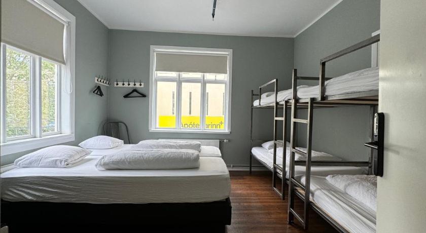 Image of Bed in 6-Bed Mixed Dormitory Room 0