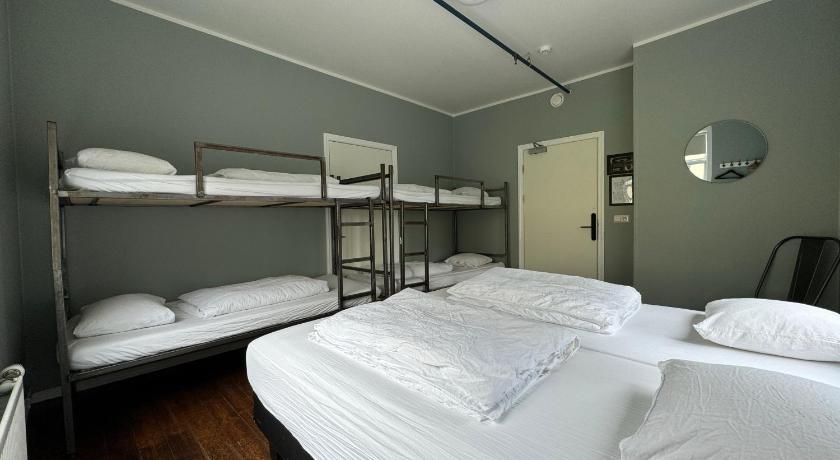 Image of Bed in 6-Bed Mixed Dormitory Room 1