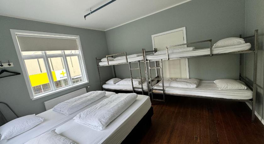 Image of Bed in 6-Bed Mixed Dormitory Room 3