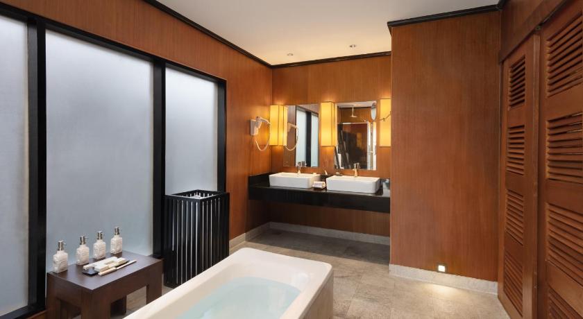 Image of Sunset Ocean Villas 2