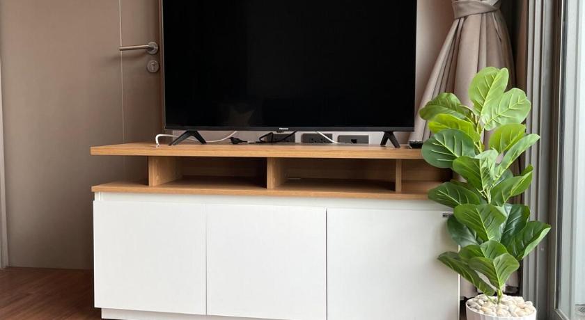 Luxury condominium - image 12