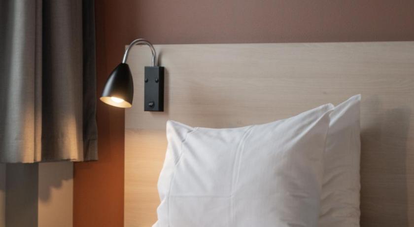 Image of Twin Room 11