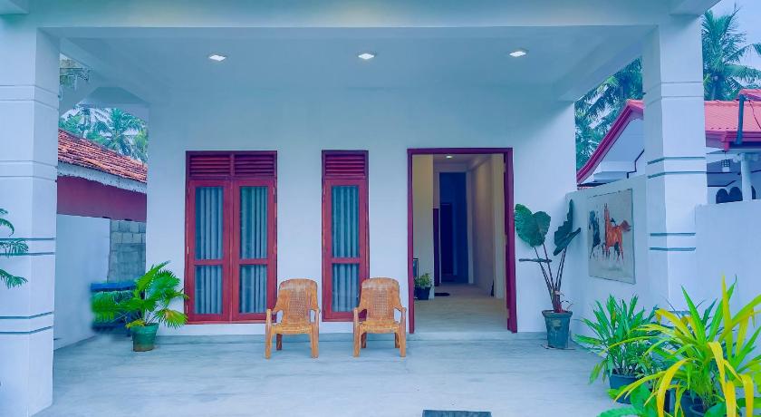 Dondra Point Villa