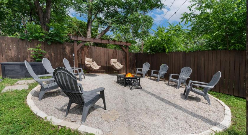 Fort Worth 4 Queen Beds High Speed Wifi Private Parking 4-Star Accommodation restaurant