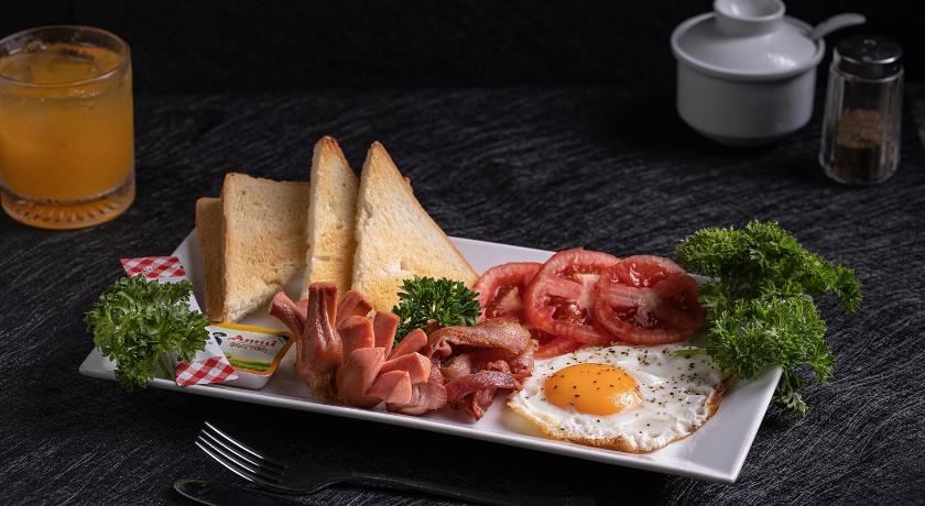 QUEEN CAFE HOTEL – Hanoi, NY
