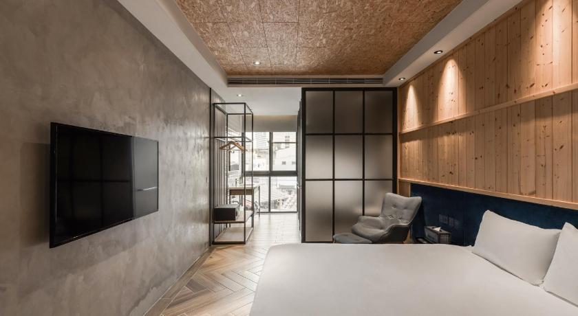 Image of Deluxe Double Room 9