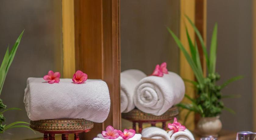 Image of Superior 12