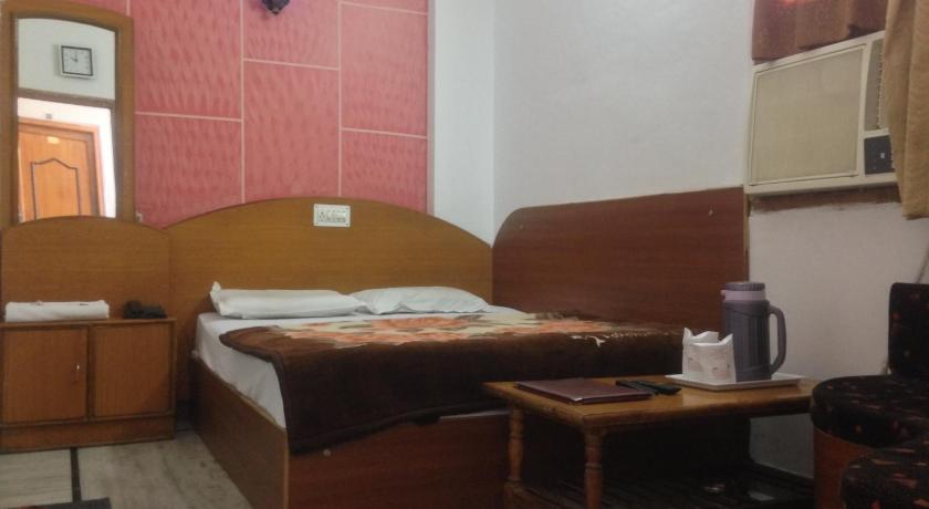 Hotel Udai Palace - Centrally Located Budget Family Stay