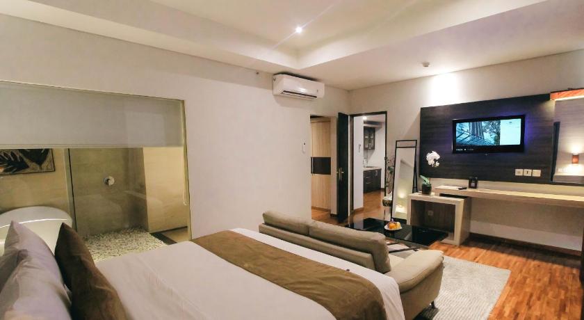 Image of Premium Suite 15