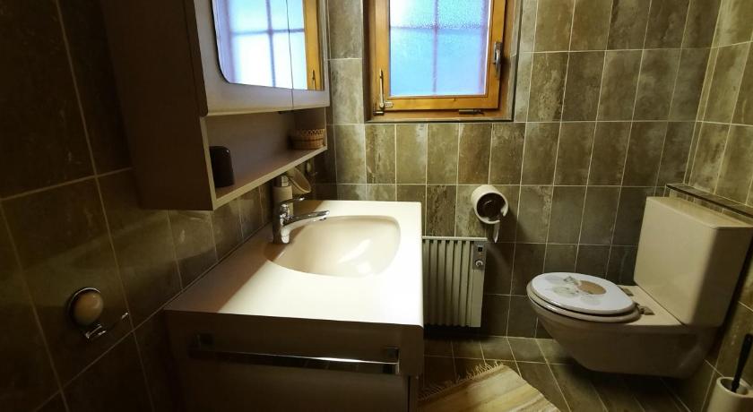 Image of Twin Room with Mountain View 6