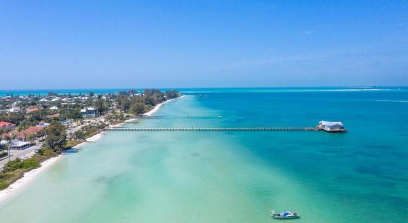 Anna Maria (FL) Playa Esmeralda suite 3 3-Star Accommodation pool