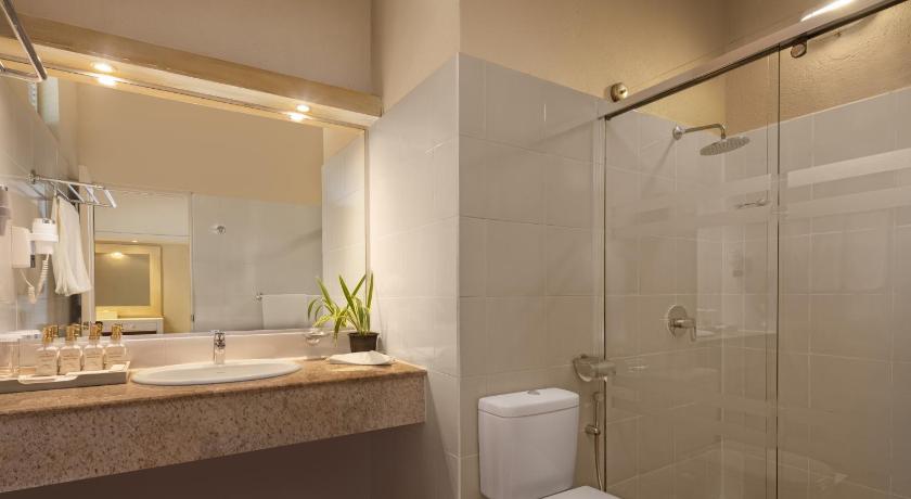 Image of Classic Ocean View Room with USD 50 Spa Credit Per Person | 10% Off on Excursions | FREE One Hour Sunset Photo Cruise for Minimum 3 Night Stays 2