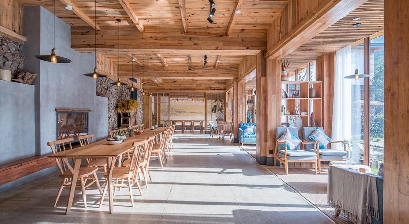 후저우 / 호주 Kaichen Puju Hot Spring Village Resort Hotel 호텔 외관