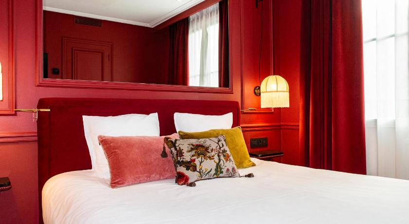 Image of Superior Balcony Room 4