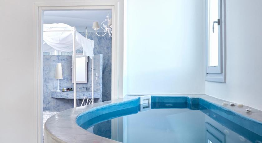 Orabel Suites Santorini (Adults Only)