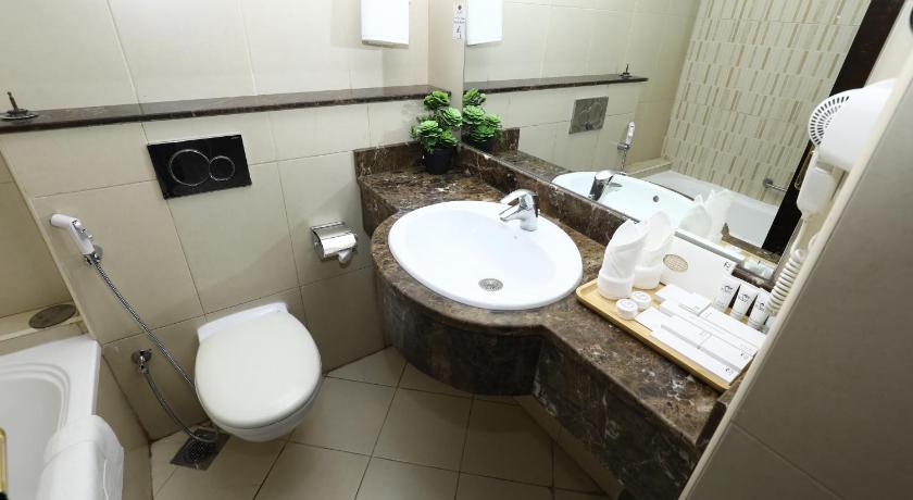 Image of Deluxe Twin 2