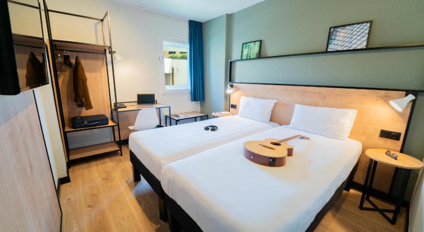 귀마레스 이비스 기마랑이스 센트로 호텔 (ibis Guimaraes Centro Hotel) 2성급 호텔 로비