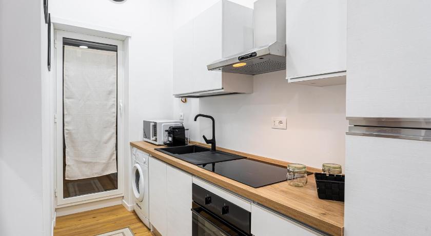 Rome Centocinque Aparthouse - Luxe 3-Star Single Room pool