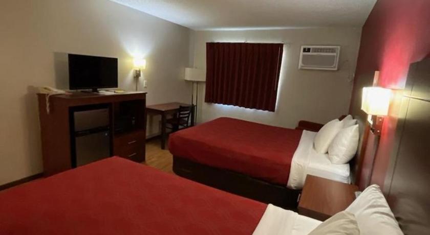 普莱恩维尔 High Desert Inn 住宿 外观