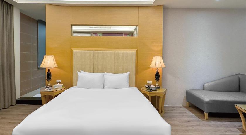 Image of Deluxe Double Room 14