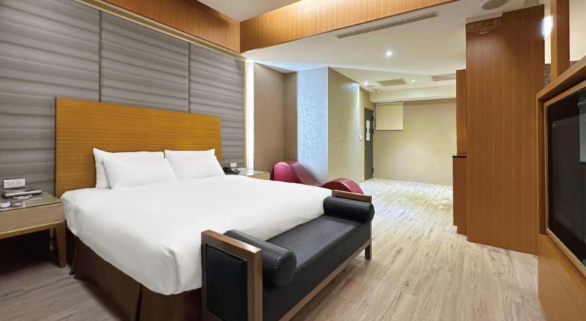 Image of Double Room with Mountain View 3