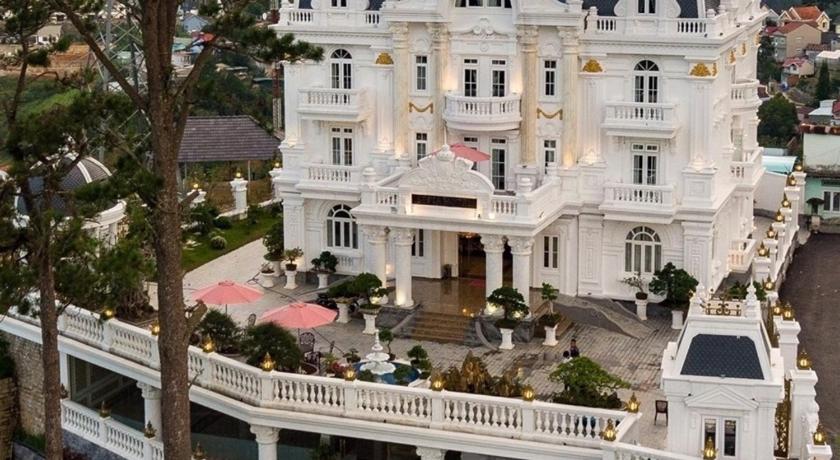 Dream Boutique Hotel - image 3