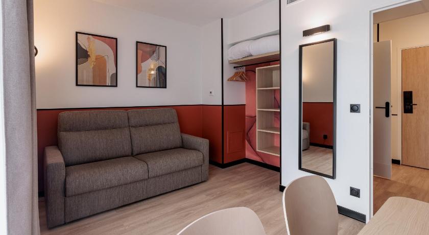 Image of Apartment for 6 Adults with Kitchenette 9