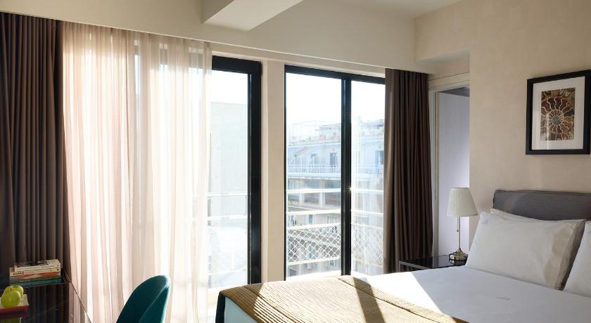 Image of Superior City View Room 3
