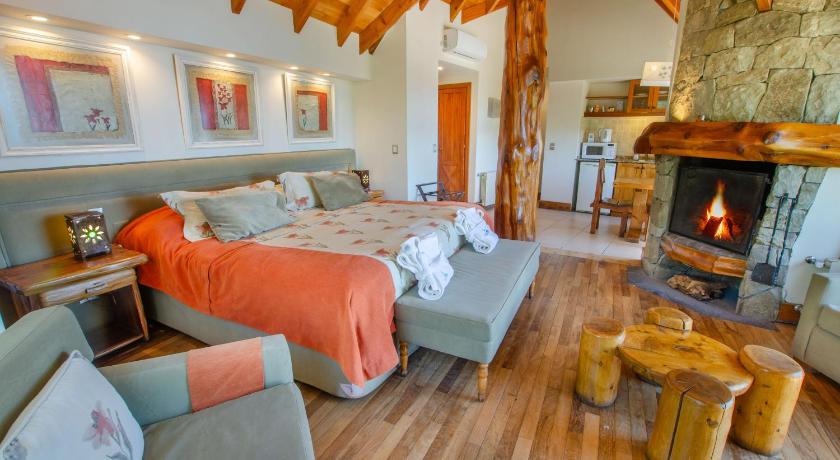 Image of Suite with Kitchenette 3