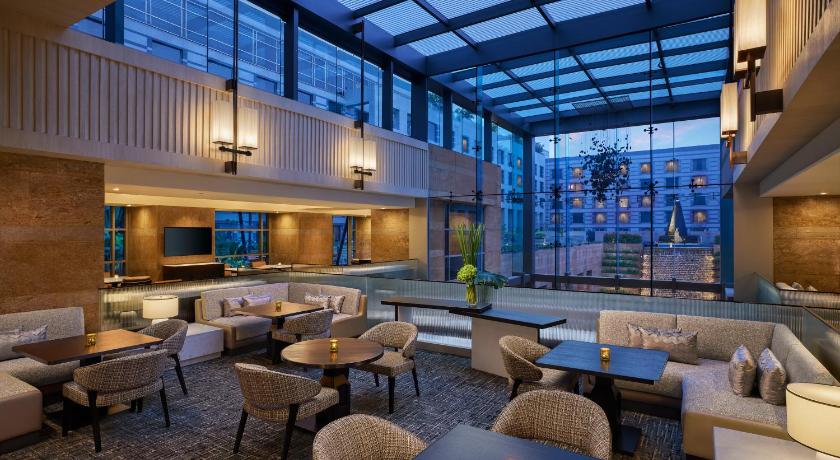 Image of 1 King Bed Patio Club Access 3