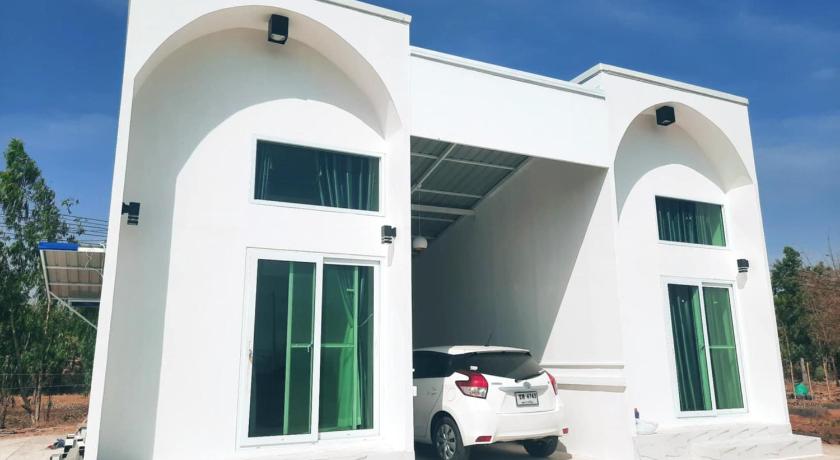 プラタイ VicaWorld 2つ星 ホテル プール