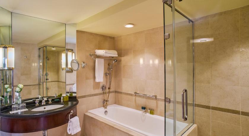 Image of Connecting Family Suite with Nile View 2