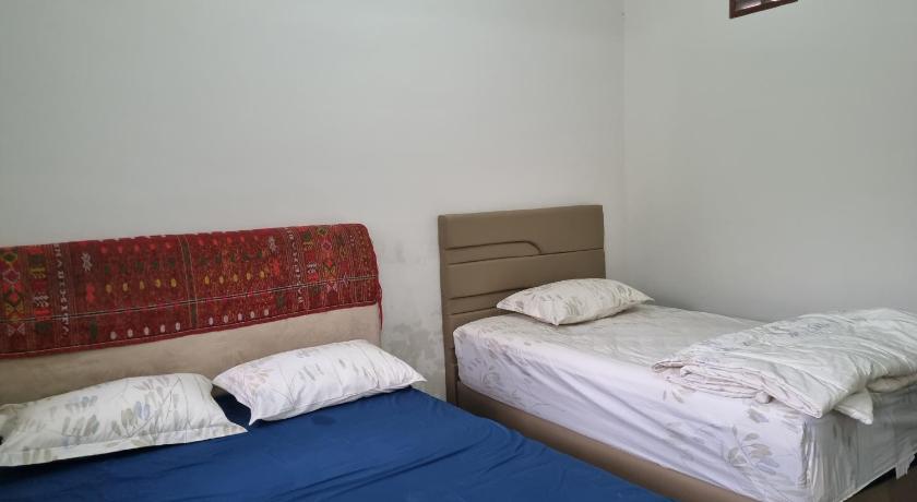Tampilan Diyan Padhang Homestay Kamar 6
