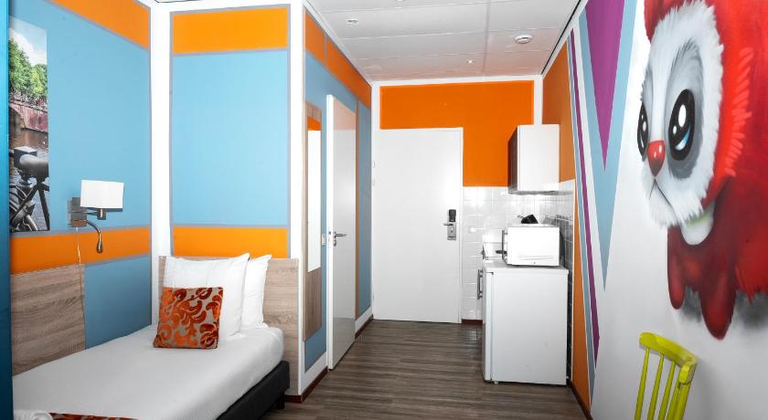 Image of Single Studio 0