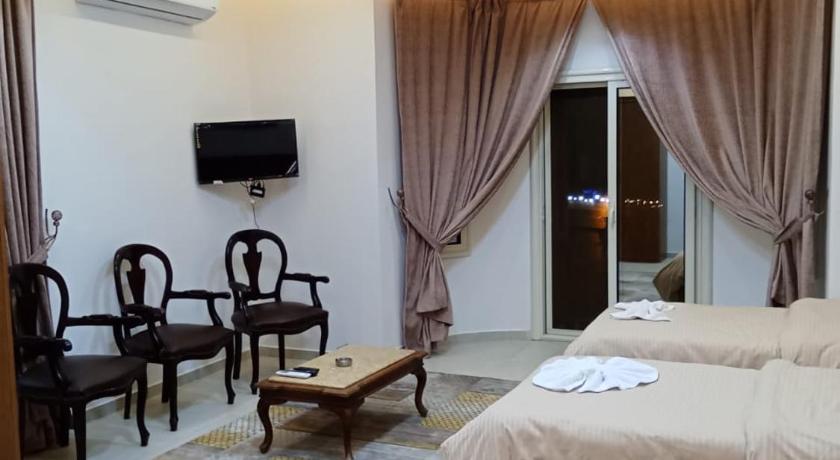 New Panorama Inn - image 11