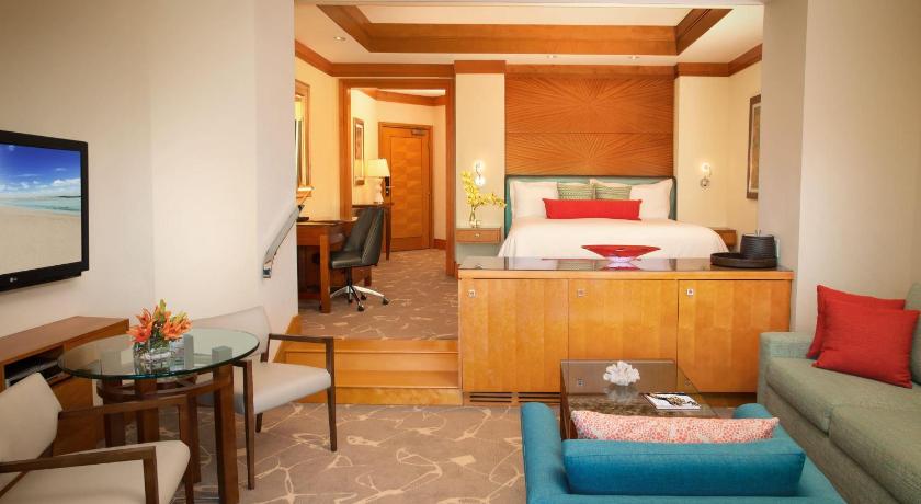 Image of Ocean View Suite with 2 Queen Beds 1