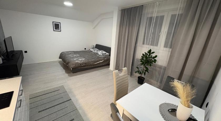 Fenix Apartman III