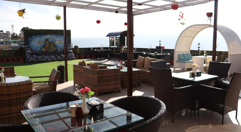 Hotel Ambrosia in Charikot — photo 3