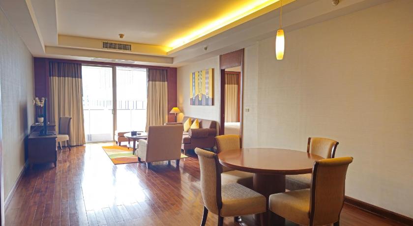 Image of One-Bedroom Premier 4