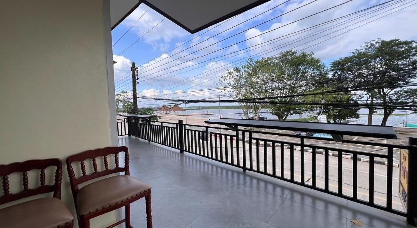 パッタルン Lan Bua Resort 2つ星 ホテル 外観