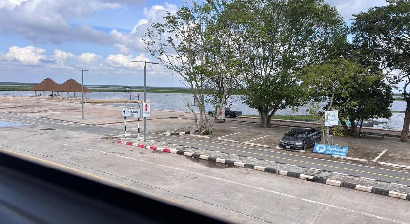 パッタルン Lan Bua Resort 2つ星 ホテル スイート