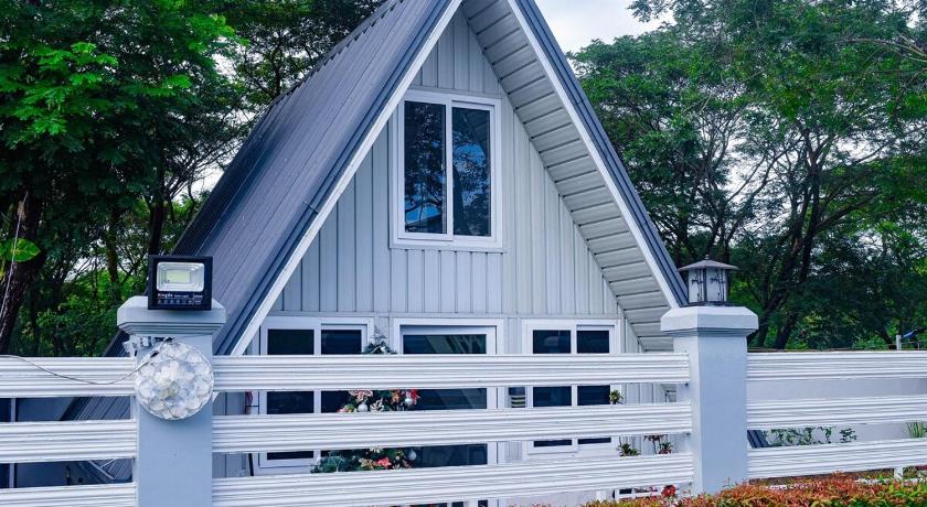 Cozy A Cabin Escape Your Tranquil Getaway Awaits