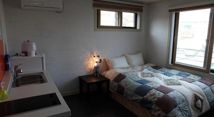 キョンジュ Healing Village Pension 2つ星 ゲストハウス プール