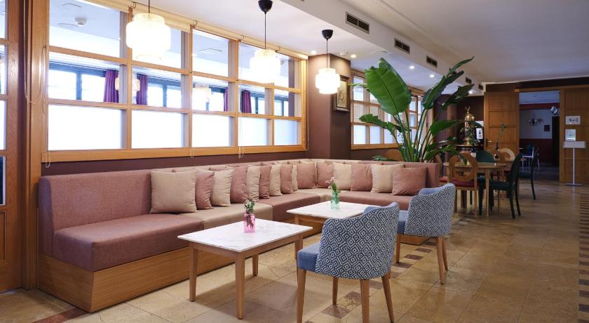 拉瓜尔迪亚 Hotel Silken Villa de Laguardia 4星级 酒店 泳池