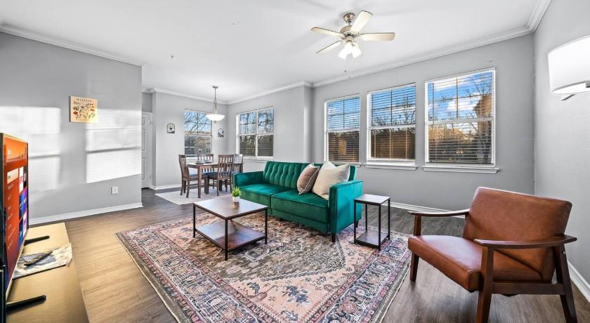 포트 워스 (TX) Luxe New Unit 2BR, 2BA Pool Access 4성급 숙소 스위트룸